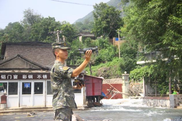 江西理工大学学子驰援抗洪救灾